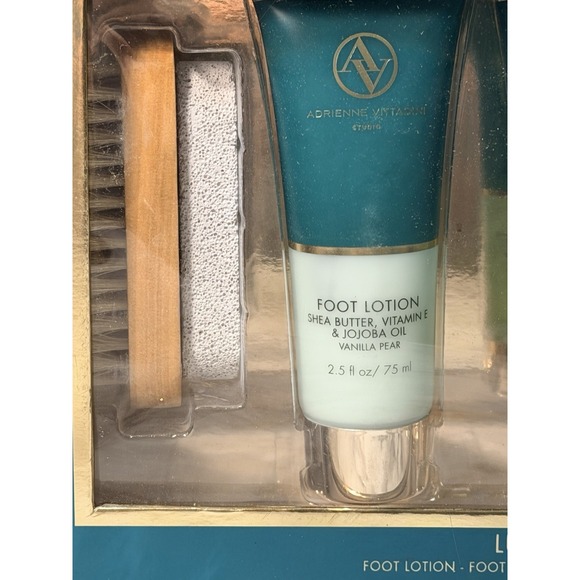 ADRIENNE VITTADINI LUXURIOUS FOOT ESSENTIALS~LOTION, WASH, SCRUB & MORE (2764) - Picture 6 of 7